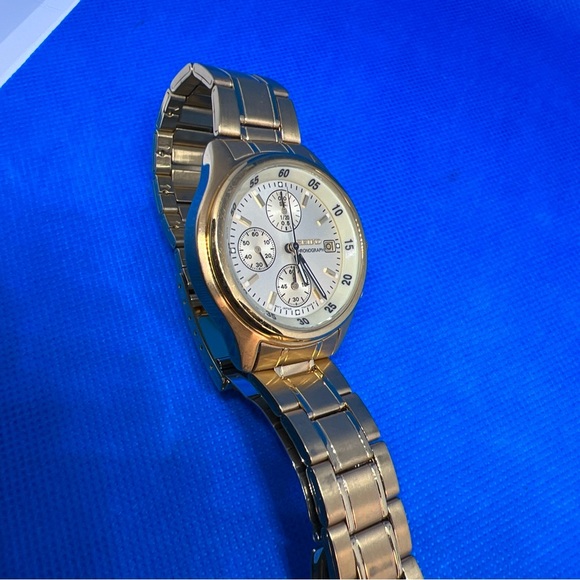 Seiko 7T32 Chronograph Gold tone Vintage Watch 482988 - Picture 14 of 16